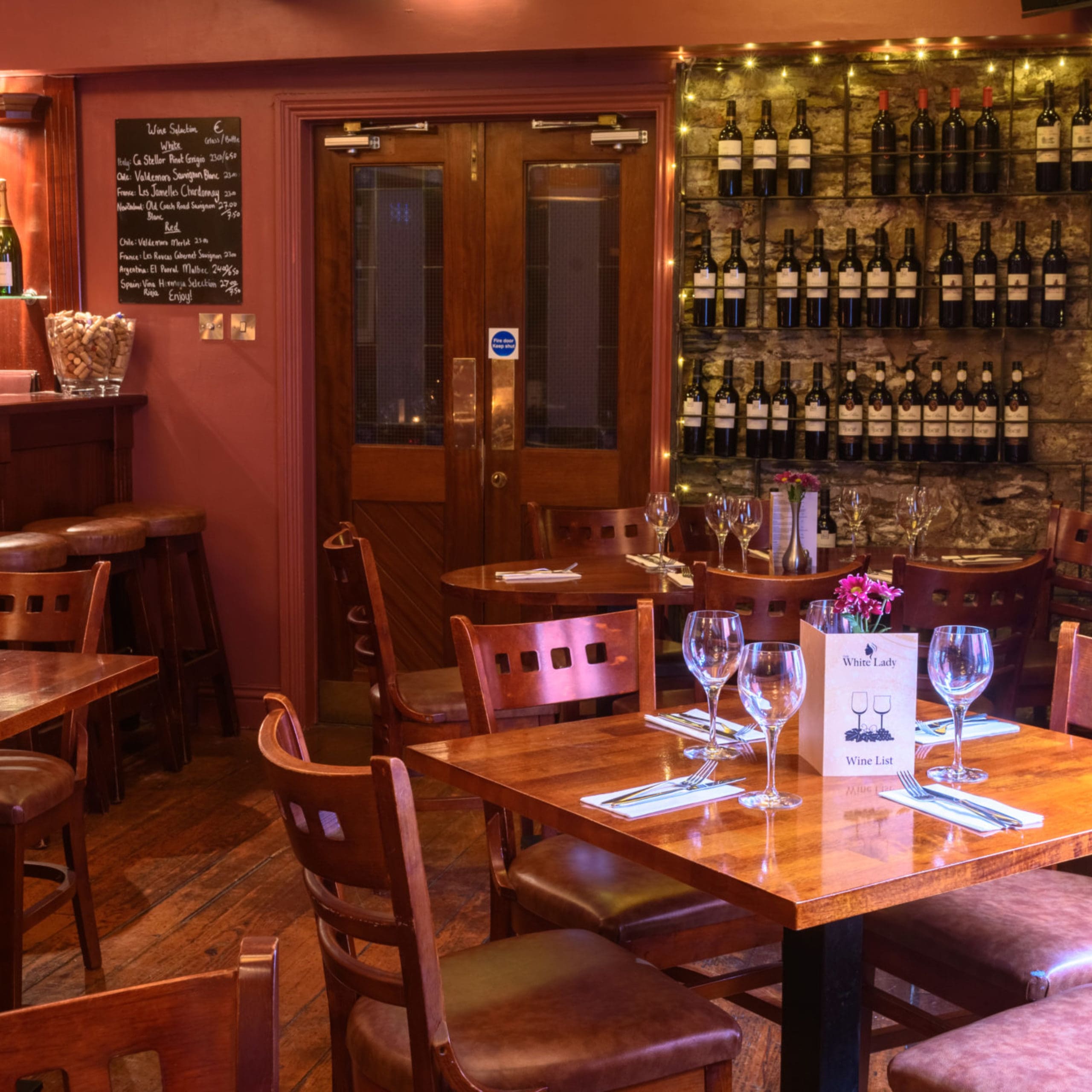 hotel, bar, restaurant